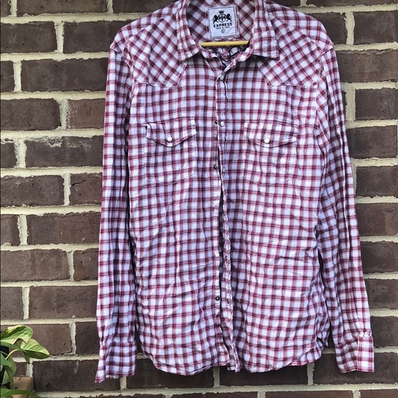 Express button down - Picture 1 of 6
